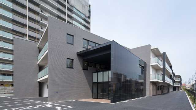 最寄駅：阪堺電気軌道「北畠」駅・大阪メトロ「西田辺」駅
　　　　大阪シティバス「阪南団地前」停